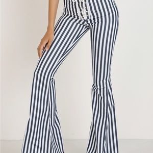 Show Me your MuMu Berkley Tie Up